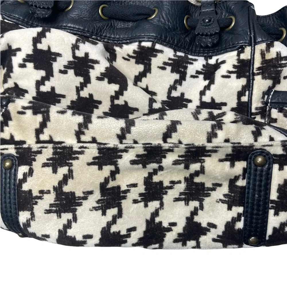 Juicy Couture Vintage Black/White Houndstooth Velour Purse Y2K - Picture 5 of 12